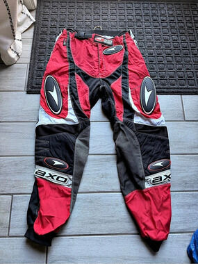 AXO Men's Red & Black Motorcycle Pants Size 34 Fair